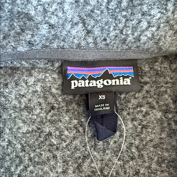 NWT Patagonia Men's Quarter Zip Sweater in Charcoal Size XS - Picture 5 of 7